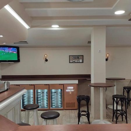 Hostal-Cafe Gutgreco Sonseca Zewnętrze zdjęcie