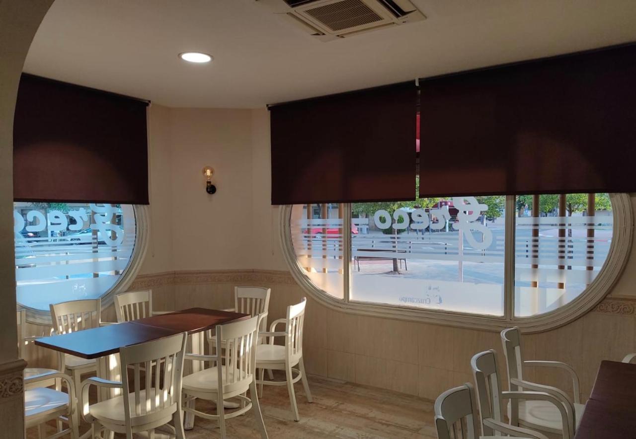 Hostal-Cafe Gutgreco Sonseca Zewnętrze zdjęcie