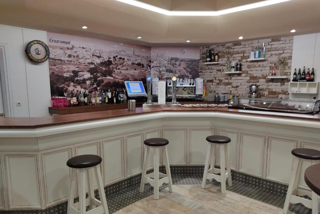 Hostal-Cafe Gutgreco Sonseca Zewnętrze zdjęcie