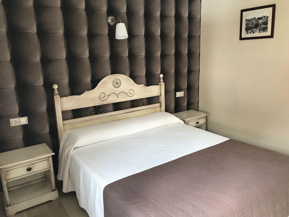 Hostal-Cafe Gutgreco Sonseca Zewnętrze zdjęcie