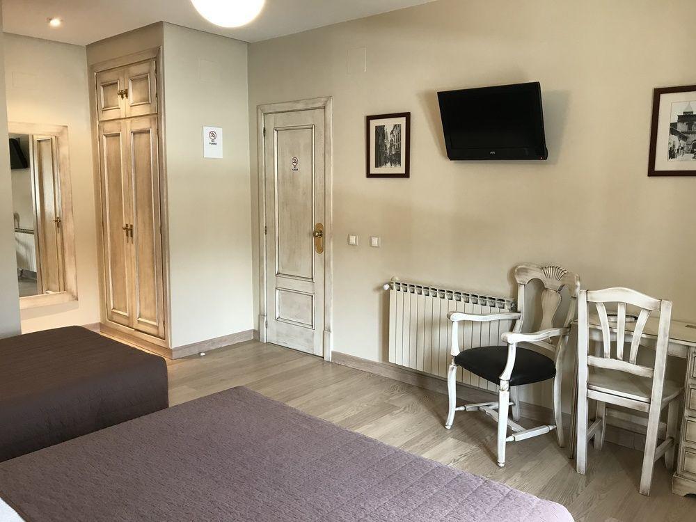 Hostal-Cafe Gutgreco Sonseca Zewnętrze zdjęcie